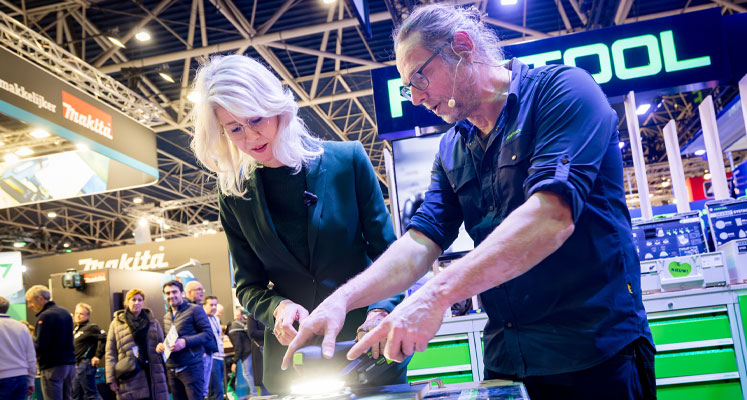 Minister Mona Keijzer opent BouwBeurs 2025